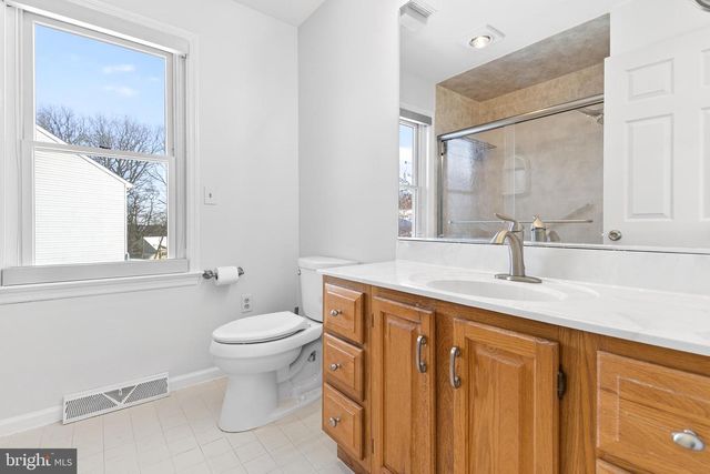 123 PINNACLE POINT DR, Lancaster, PA 17601