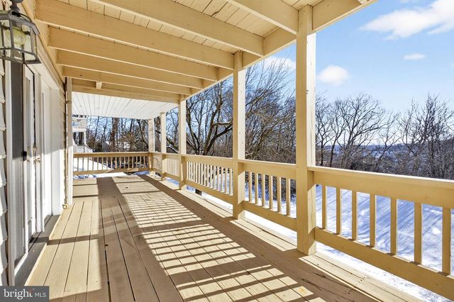 123 PINNACLE POINT DR, Lancaster, PA 17601