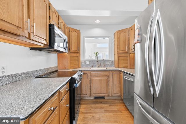 123 PINNACLE POINT DR, Lancaster, PA 17601