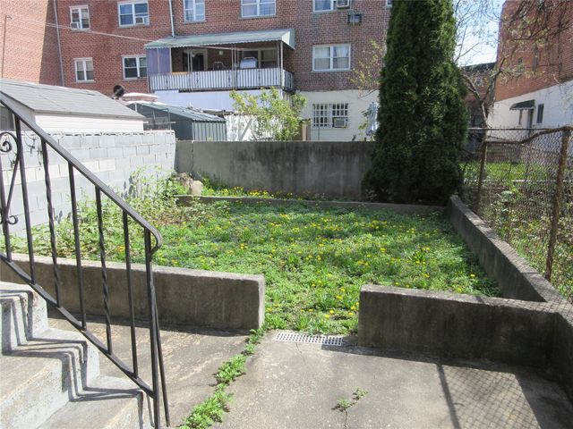 3922 Ely Avenue, Bronx, NY 10466