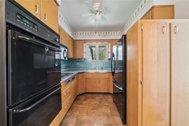 204 LIBERTY, Rostraver, PA 15012