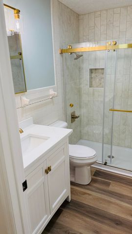 105 Geneva Avenue, Irvine, KY 40336