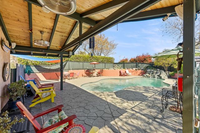 4015 Bonanza Way, Loomis, CA 95650