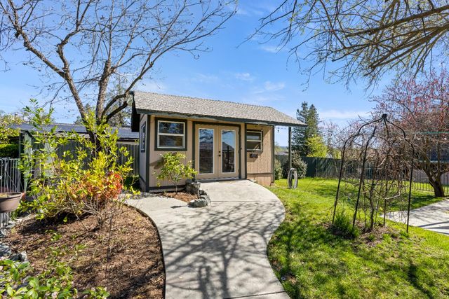 4015 Bonanza Way, Loomis, CA 95650