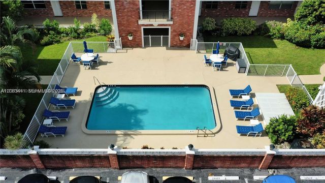 2340 NE 9th Street 210, Fort Lauderdale, FL 33304