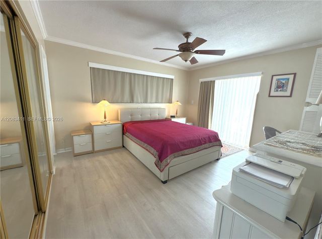2340 NE 9th Street 210, Fort Lauderdale, FL 33304