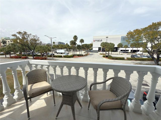 2340 NE 9th Street 210, Fort Lauderdale, FL 33304