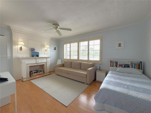 2340 NE 9th Street 210, Fort Lauderdale, FL 33304