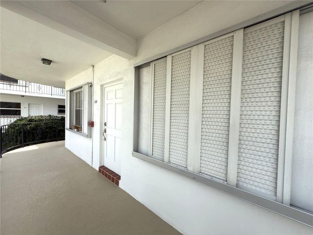 2340 NE 9th Street 210, Fort Lauderdale, FL 33304