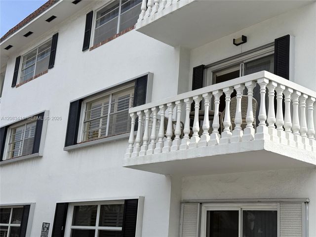 2340 NE 9th Street 210, Fort Lauderdale, FL 33304