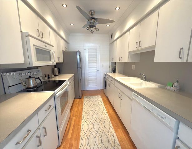 2340 NE 9th Street 210, Fort Lauderdale, FL 33304