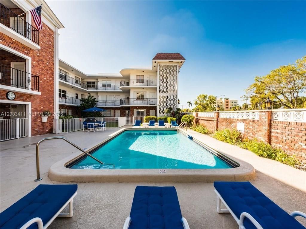 2340 NE 9th Street 210, Fort Lauderdale, FL 33304