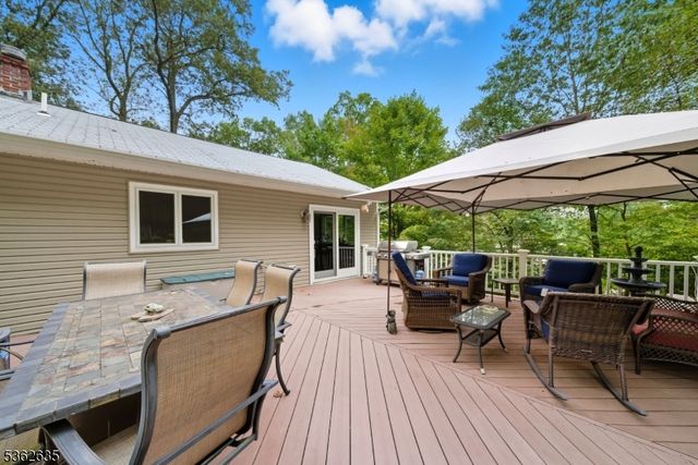 11 Glenbourne Dr, Boonton Twp., NJ 07005