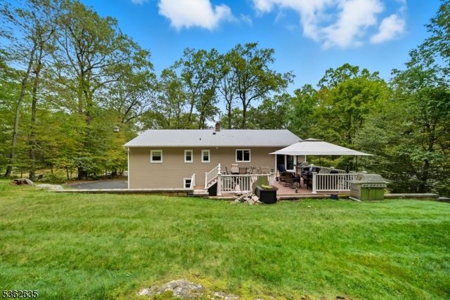 11 Glenbourne Dr, Boonton Twp., NJ 07005