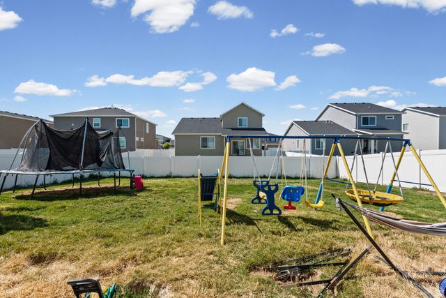 2647 W 3230 S, Syracuse, UT 84075