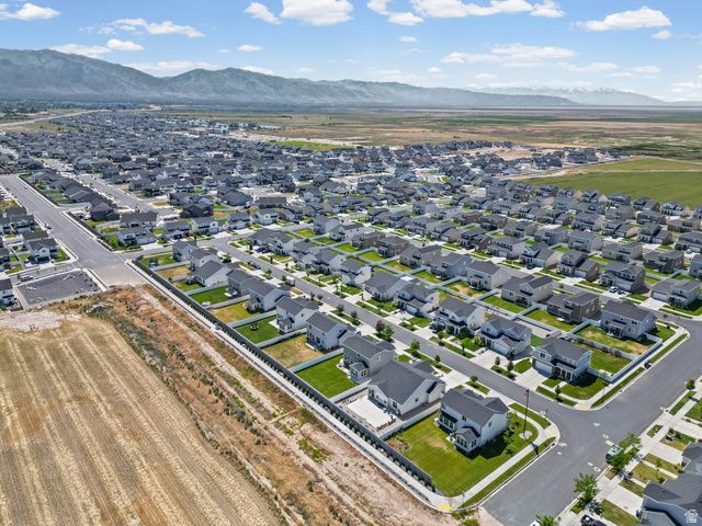 2647 W 3230 S, Syracuse, UT 84075