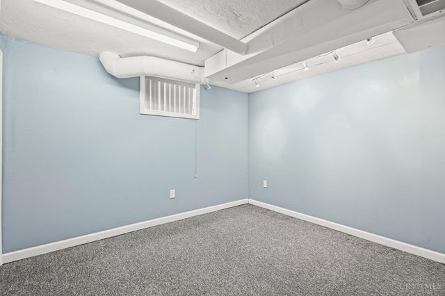 3828 St Johns Terrace, Deer Park, OH 45236