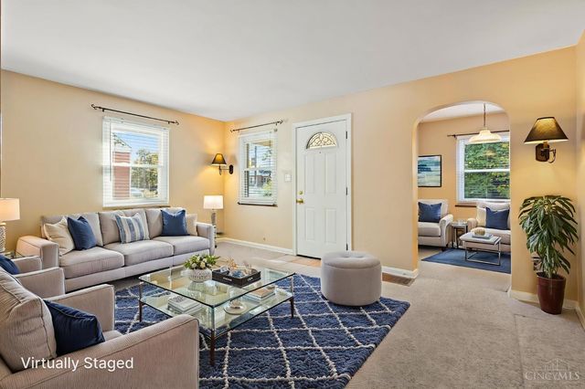 3828 St Johns Terrace, Deer Park, OH 45236