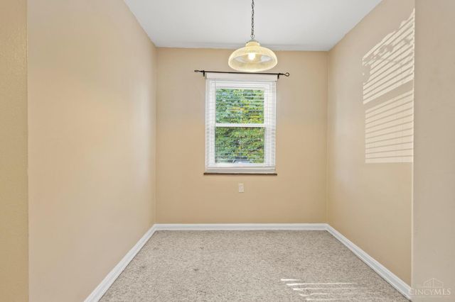 3828 St Johns Terrace, Deer Park, OH 45236