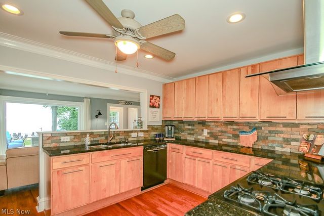 7839 Lake Shore Boulevard, Mentor On The Lake, OH 44060