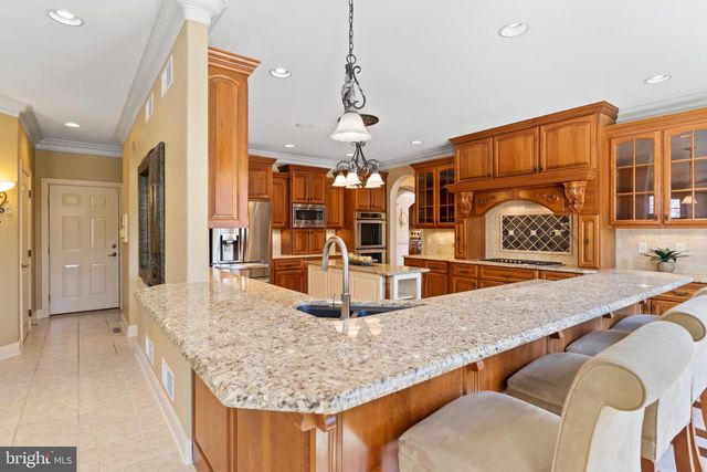 2301 CLARIDGE CT, Enola, PA 17025