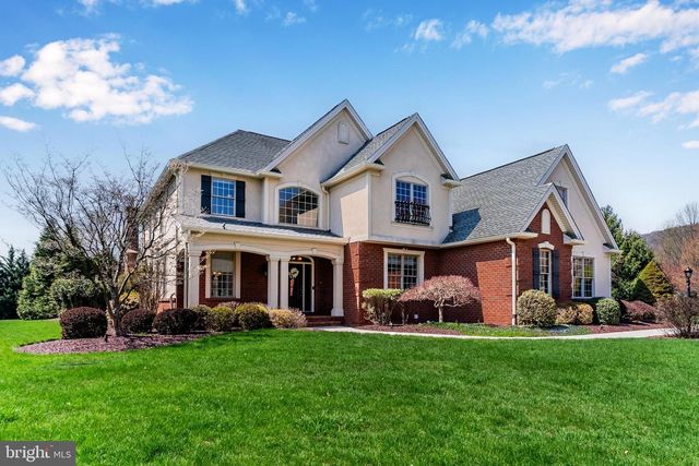 2301 CLARIDGE CT, Enola, PA 17025