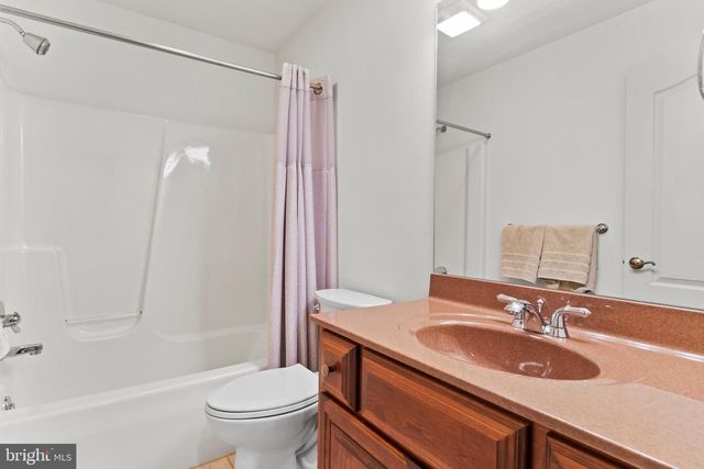 2301 CLARIDGE CT, Enola, PA 17025