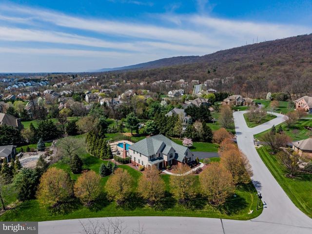 2301 CLARIDGE CT, Enola, PA 17025