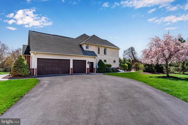 2301 CLARIDGE CT, Enola, PA 17025