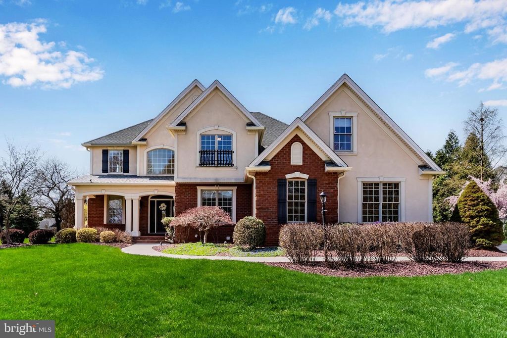2301 CLARIDGE CT, Enola, PA 17025