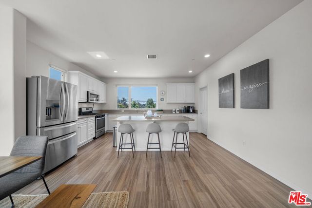 10712 Parrot Avenue, Downey, CA 90241