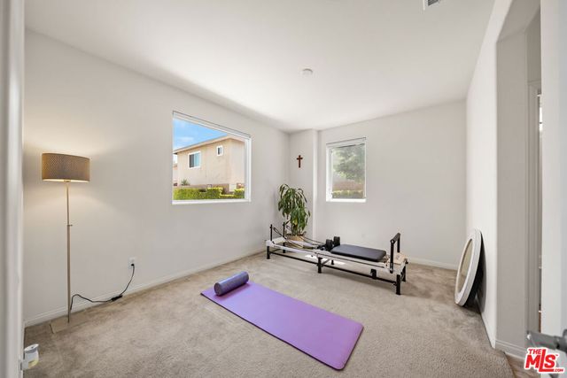 10712 Parrot Avenue, Downey, CA 90241
