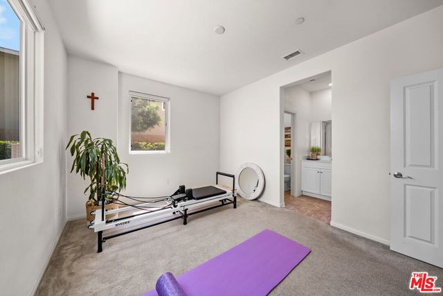 10712 Parrot Avenue, Downey, CA 90241