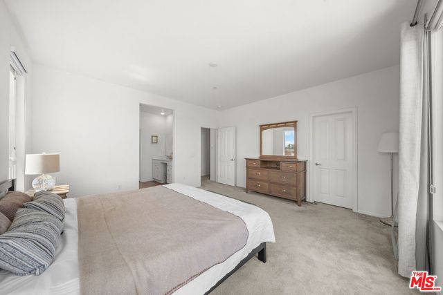 10712 Parrot Avenue, Downey, CA 90241