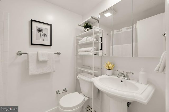 1514 17TH ST NW #B4, Washington, DC 20036