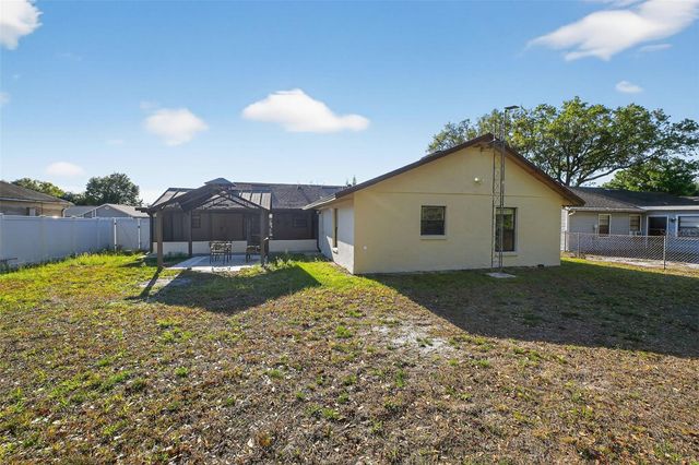 10464 BRIDLEWOOD AVENUE, Orlando, FL 32825