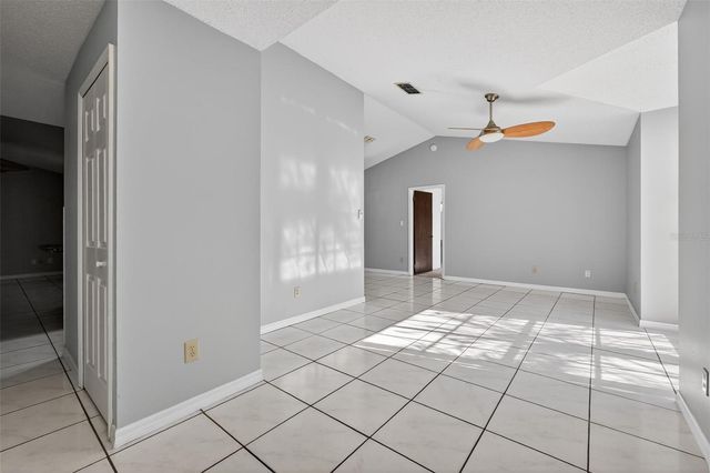 10464 BRIDLEWOOD AVENUE, Orlando, FL 32825