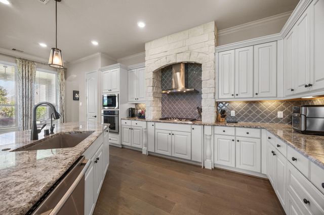 16807 Dry Creek Falls Boulevard, Cypress, TX 77433