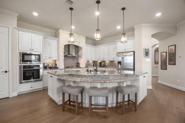 16807 Dry Creek Falls Boulevard, Cypress, TX 77433
