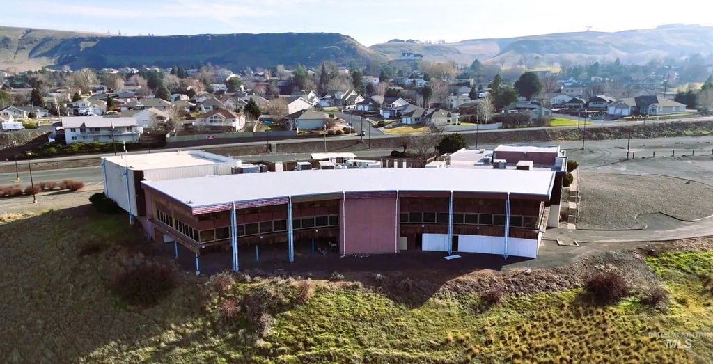 3444 Country Club Dr, Lewiston, ID 83501 photo 7