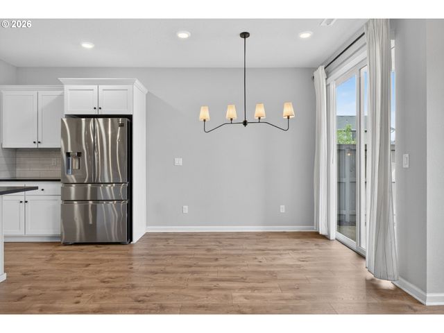 2081 SILVERSTONE Dr, Forest Grove, OR 97116