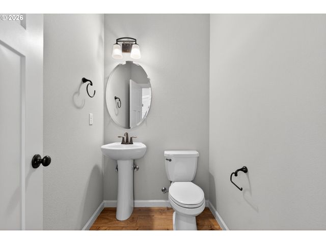 2081 SILVERSTONE Dr, Forest Grove, OR 97116