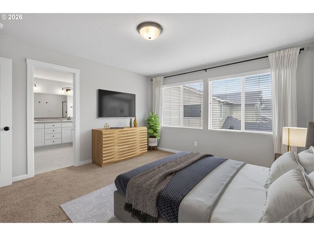 2081 SILVERSTONE Dr, Forest Grove, OR 97116