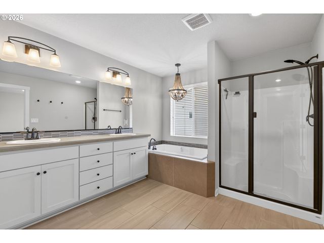 2081 SILVERSTONE Dr, Forest Grove, OR 97116