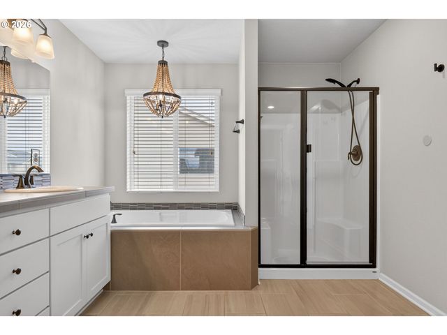 2081 SILVERSTONE Dr, Forest Grove, OR 97116