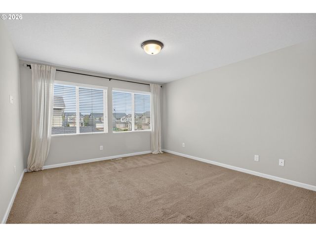 2081 SILVERSTONE Dr, Forest Grove, OR 97116