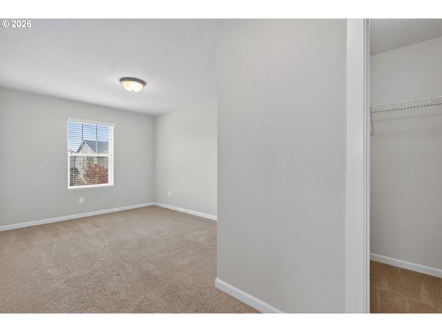 2081 SILVERSTONE Dr, Forest Grove, OR 97116