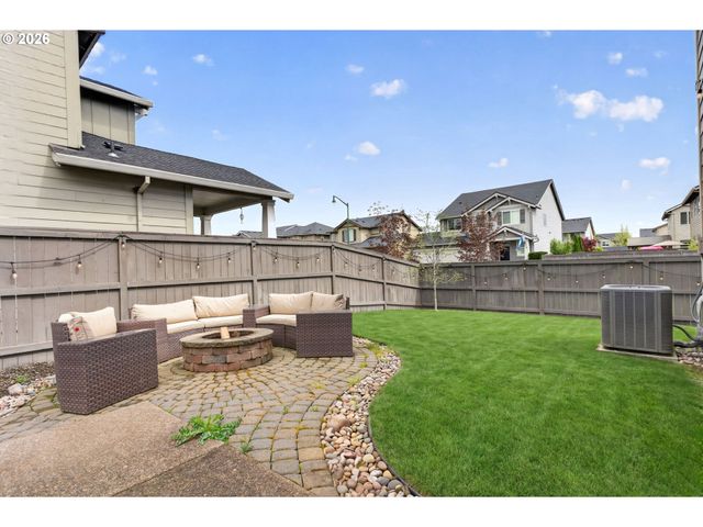 2081 SILVERSTONE Dr, Forest Grove, OR 97116