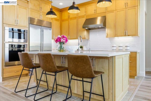 45349 Tom Blalock St 402, Fremont, CA 94539