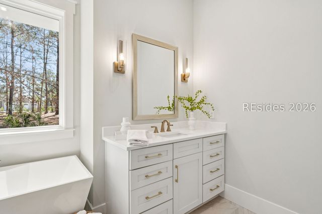 86 Clifton Dr, Okatie, SC 29909